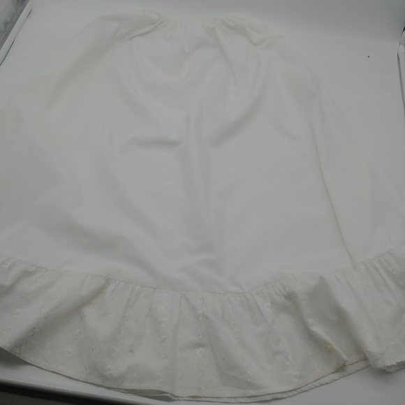 California Bay club white skirt slip vintage cotto